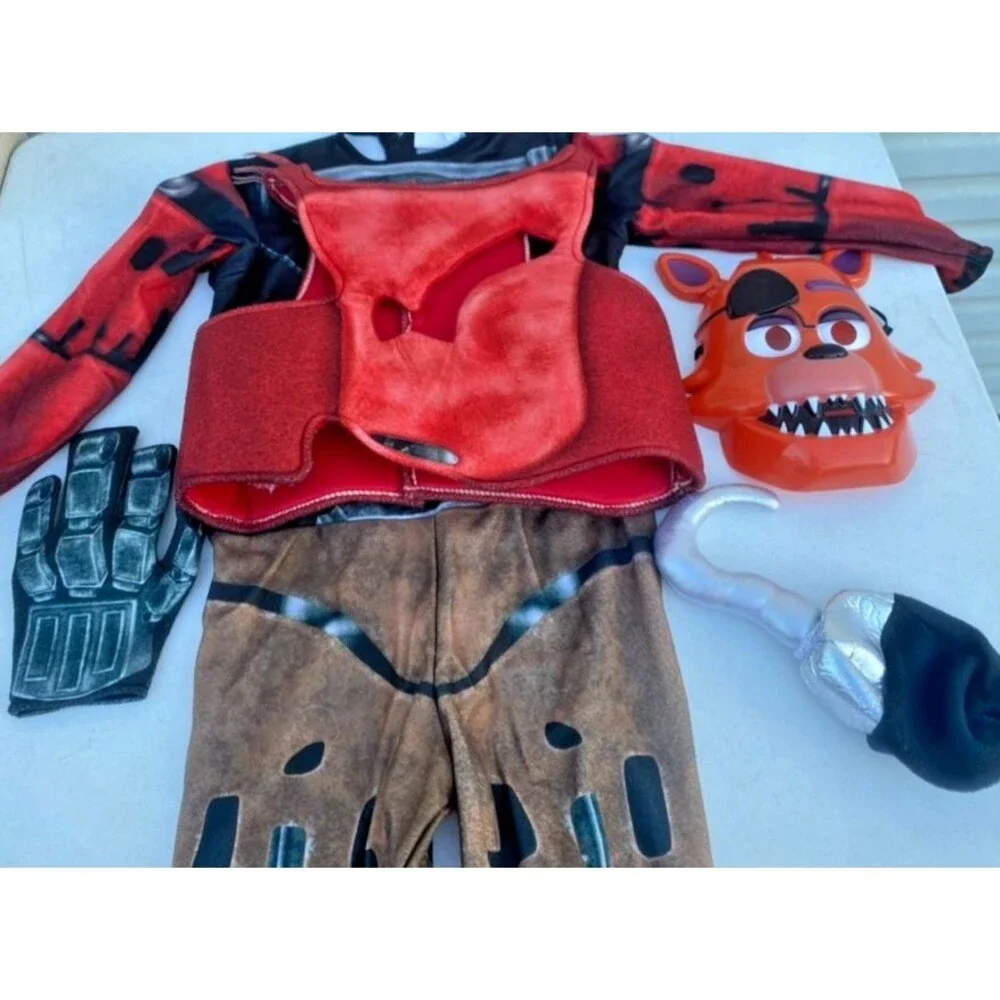 Five Nights at Freddy's Foxy Costume Child Medium 8-10 Spirit Halloween Complete